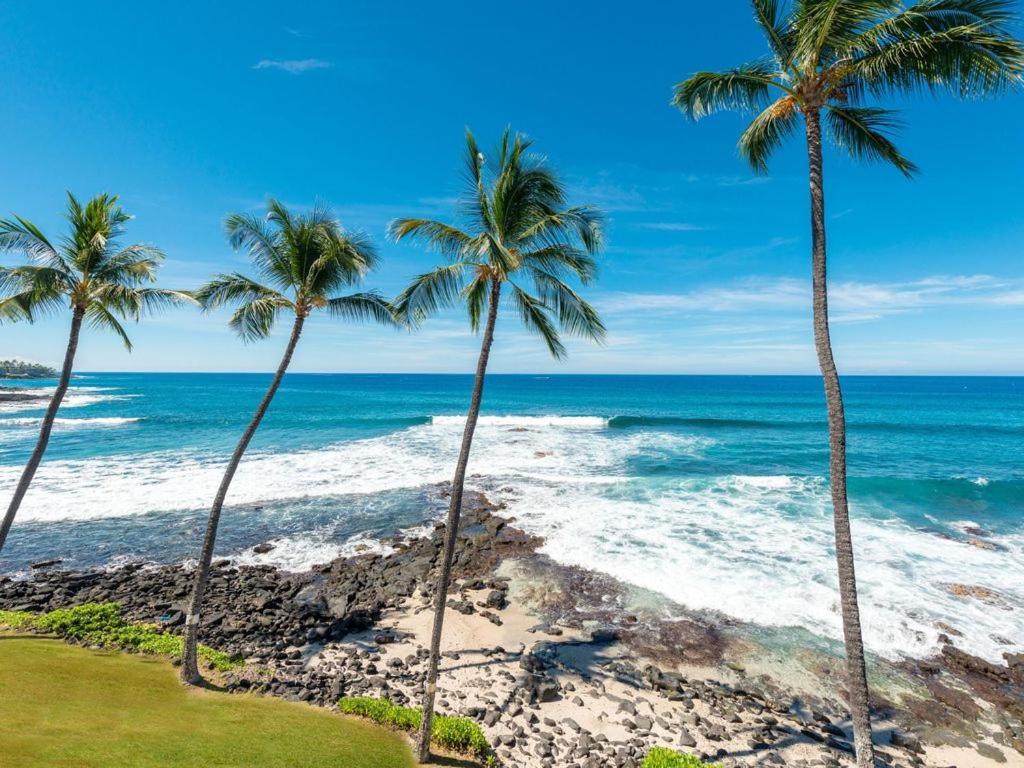 Castle At Kona Reef Aparthotel Kailua-Kona Exterior photo